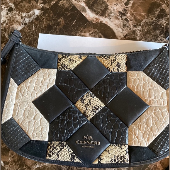 COACH CANYON QUILT CHELSEA Exotic Embossed Leather Shoulder Crossbody 38296 Used - Picture 1 of 14